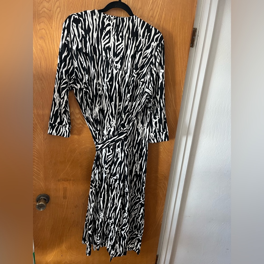 DVF Diane Von Furstenberg Julian Wrap midi Dress 20 - Picture 9 of 11